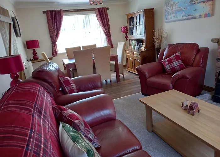 Pet Friendly Beautiful Detached Cottage Close To Spurn Point, Easington And Withersea