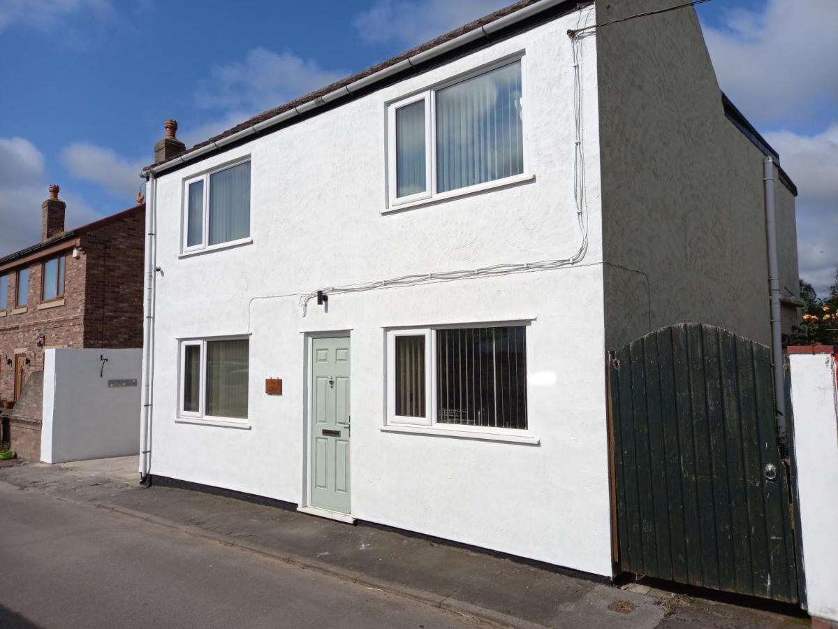 Pet Friendly Beautiful Detached Close To Spurn Point, Easington And Withersea * Kingston upon Hull