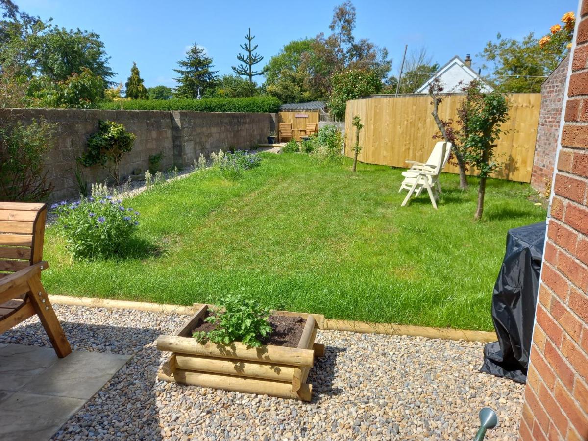 Pet Friendly Beautiful Detached Close To Spurn Point, Easington And Withersea Holiday home
