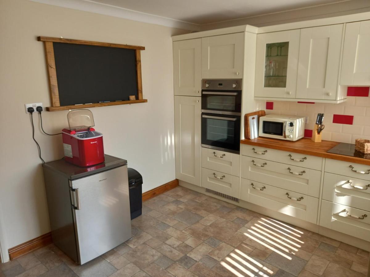 Pet Friendly Beautiful Detached Close To Spurn Point, Easington And Withersea